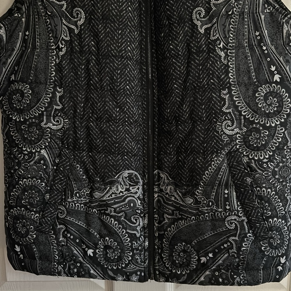 CB Established 1962 Womens Puffer Vest Handkerchief print Zip Up Lined B… - Picture 5 of 16